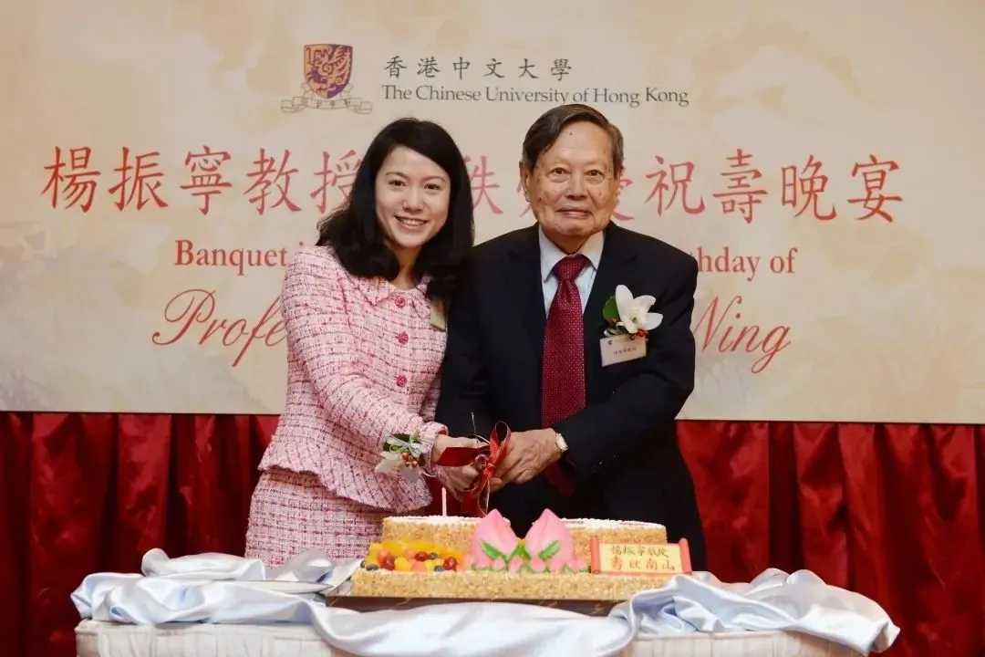 18年过去了，当年28岁嫁给8旬老人的翁帆，如今怎么样了-翁帆为什么嫁82