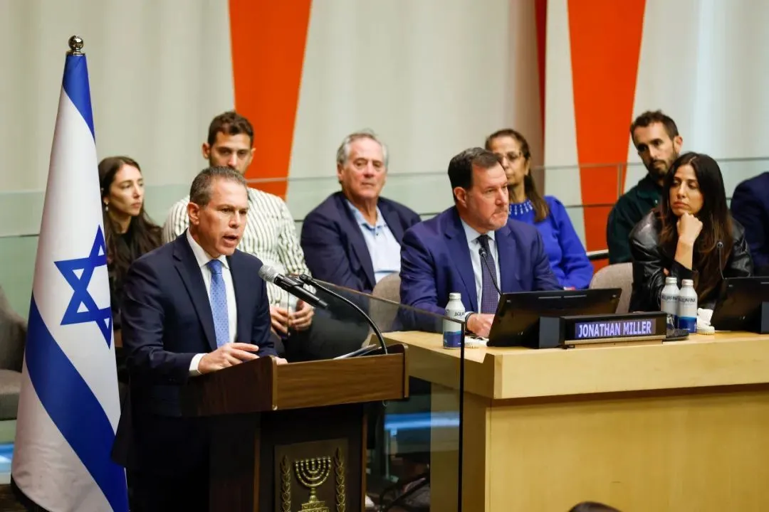 ▲10月13日，以色列常驻联合国代表吉拉德·埃丹在纽约联合国会议上发言。（法新社）