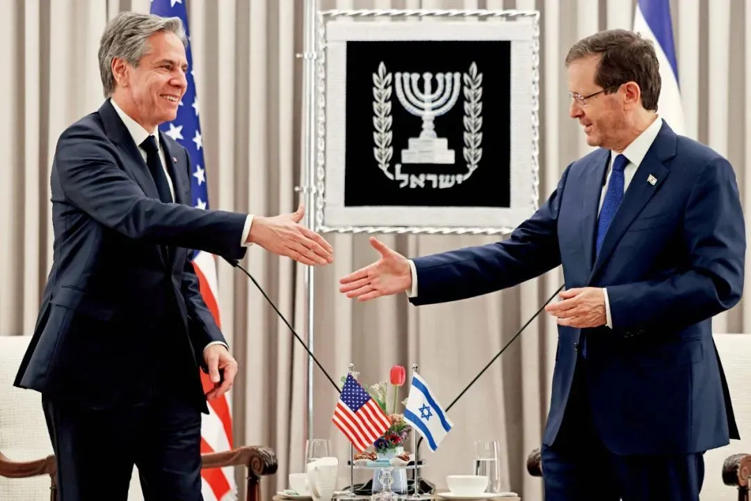 2023年1月30日，以色列总统赫尔佐格（右）在耶路撒冷会见美国国务卿布林肯。图/视觉中国