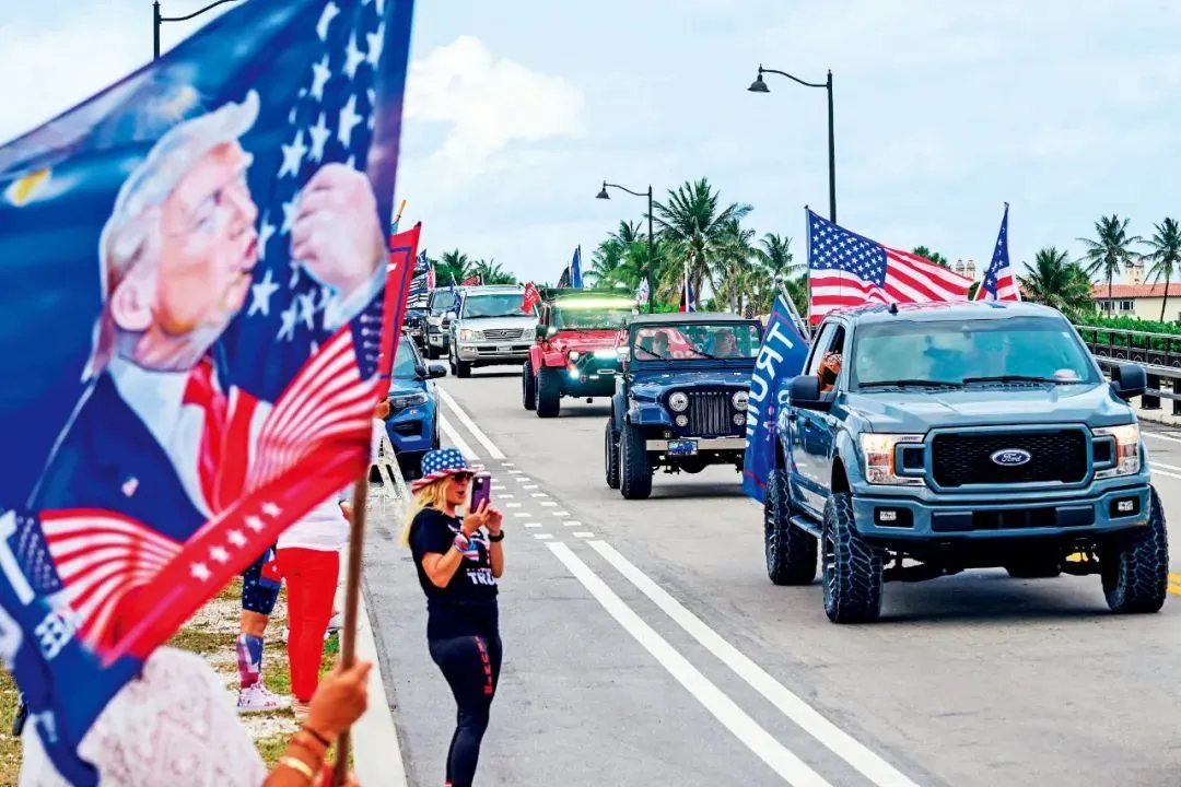 6月2日，美国佛罗里达州，特朗普的支持者组织“特朗普车队”示威活动。