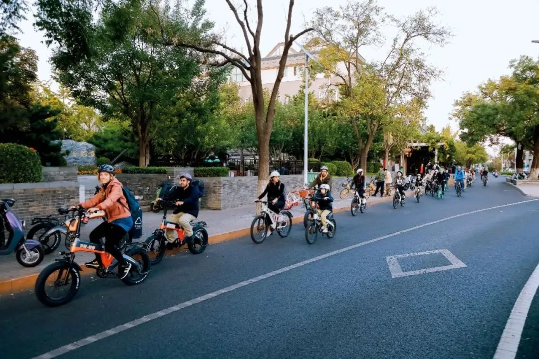 北京街头的city bike（城市骑行）队伍。图/受访者提供