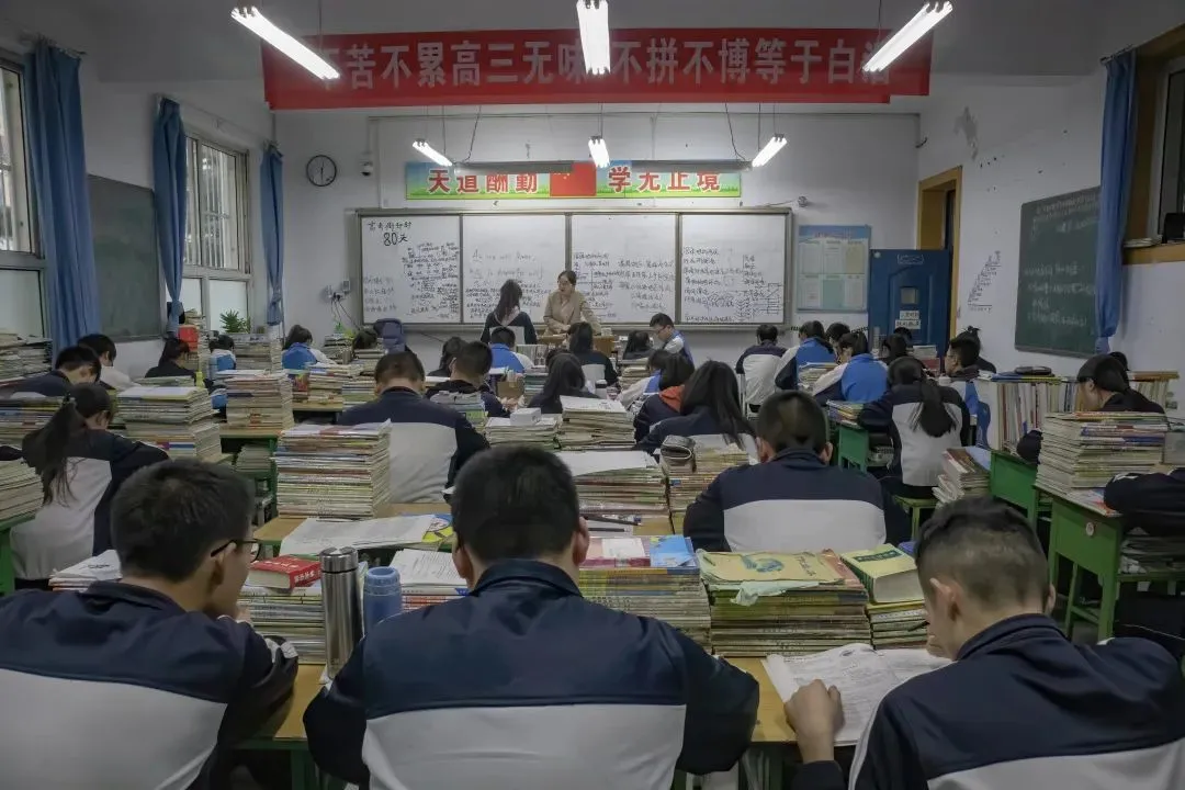 2800万抑郁青少年，传递出一个令人窒息的信号_https://www.izongheng.net_快讯_第2张