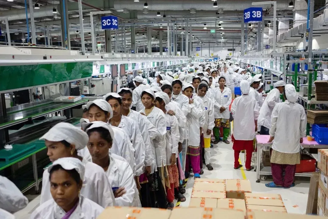 iPhone Manufacturing in India Grows as Covid Roils China - Bloomberg