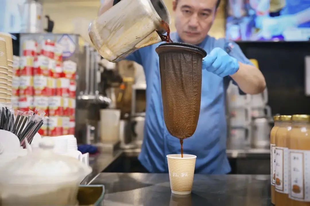 絲襪奶茶見真章香滑炒蛋用油講究灣仔「我杯茶」堅持最佳品質