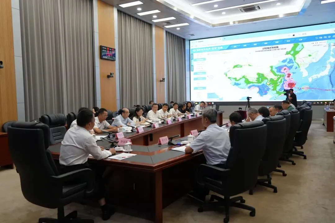 水利部会商部署防御台风“白海豚”暴雨洪水 记者 张壮 摄