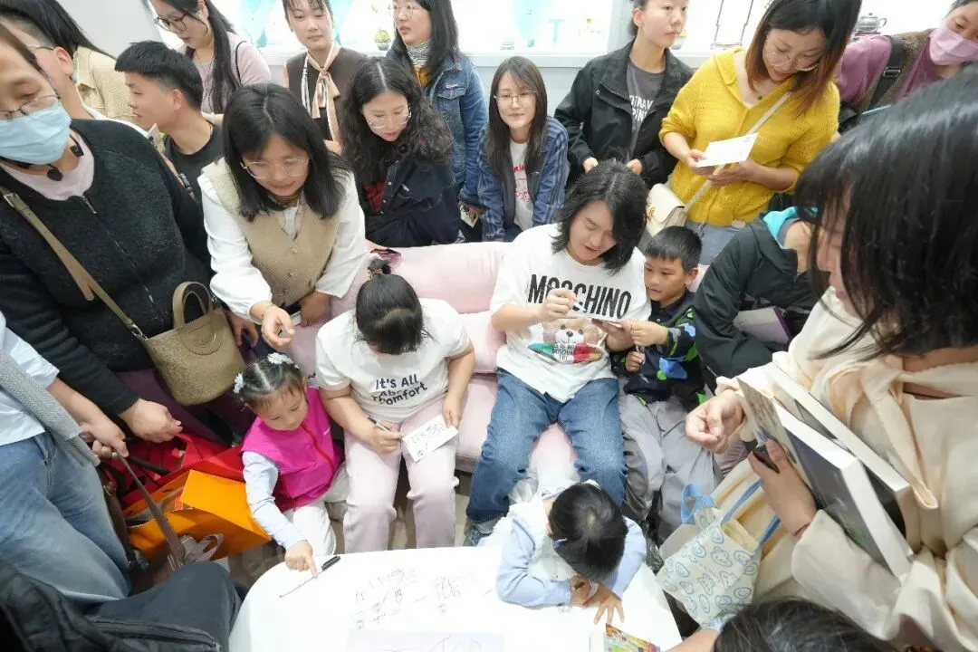 国家级非遗苏州玉雕代表品牌“于生一”落户武汉_https://www.izongheng.net_快讯_第7张