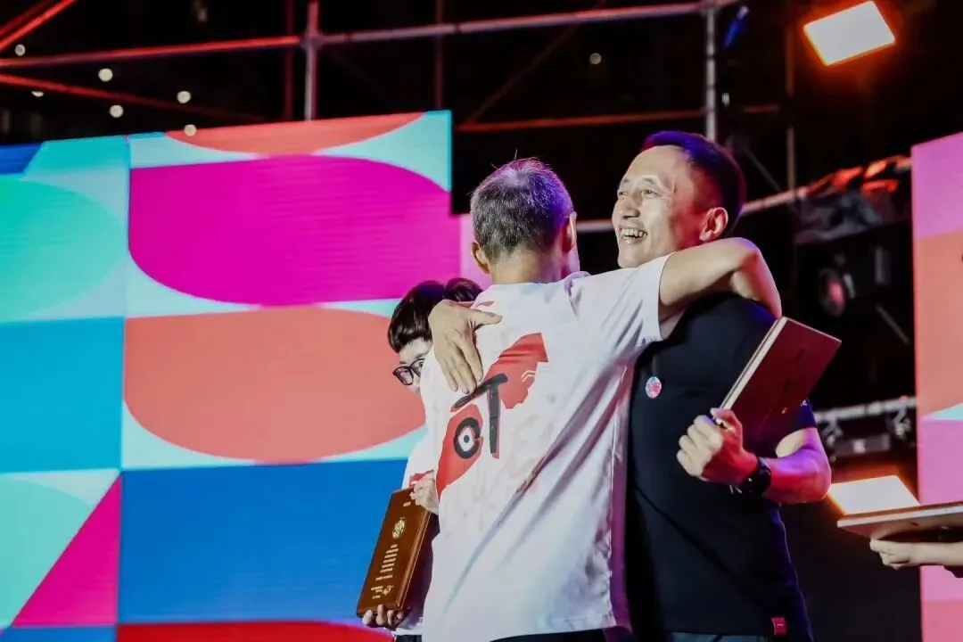 万科没有王石，也没有了郁亮_https://www.izongheng.net_快讯_第2张