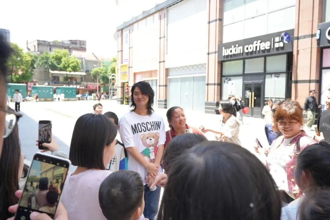 国家级非遗苏州玉雕代表品牌“于生一”落户武汉_https://www.izongheng.net_快讯_第5张