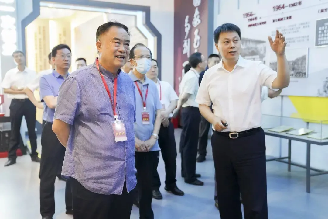 中国航天固体动力事业60周年“固体火箭发动机工程科技论坛”在航天四院召开