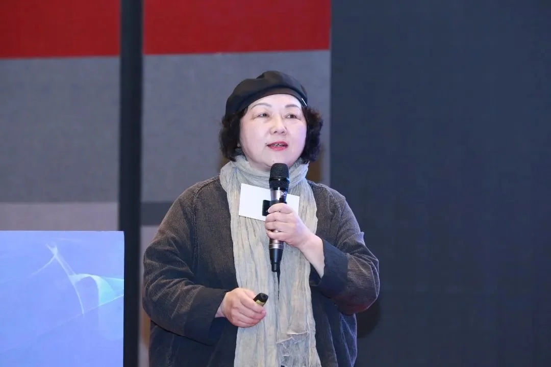 “因为除醛，所以环保！”冠特荣获“中国建筑建材研究总院负离子标准”参编单位授牌仪式举行