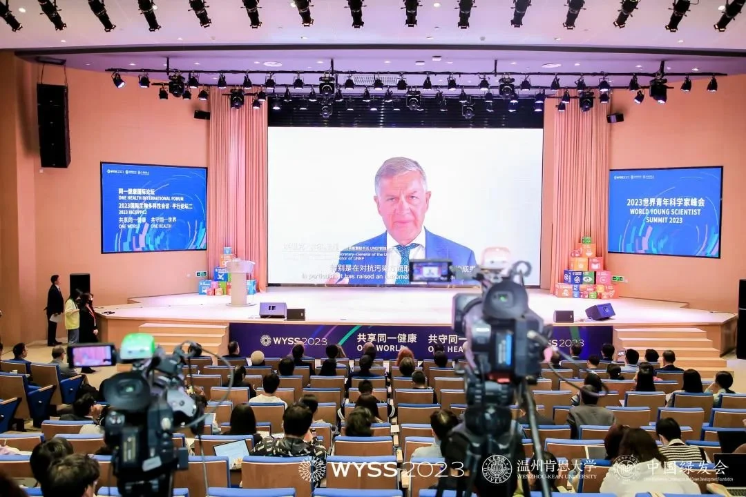 图：联合国前副秘书长、UNEP前执行主任 埃里克·索尔海姆