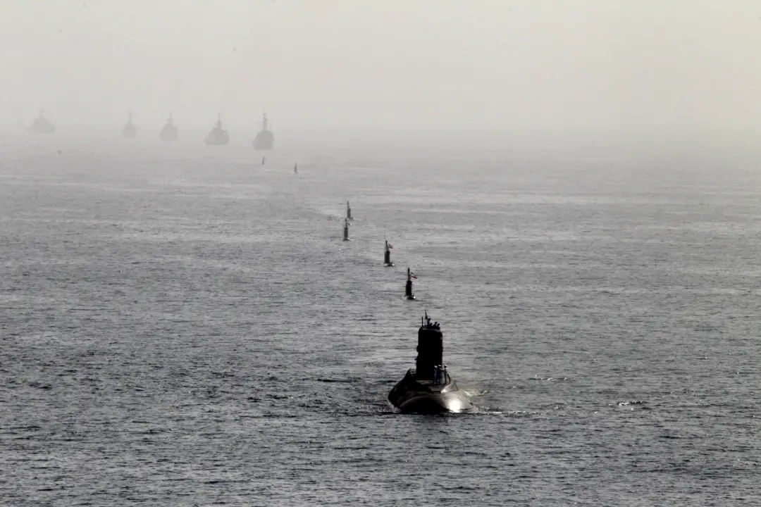 ▲资料图片：伊朗海军在阿曼湾进行军演。新华社/法新