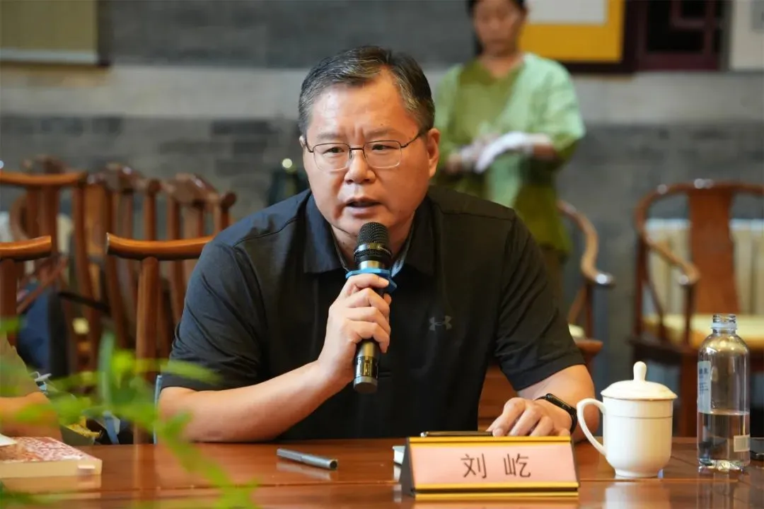 首都师范大学历史学院院长、中国敦煌吐鲁番学会副会长刘屹