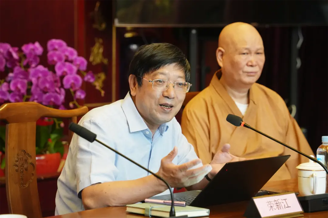 北京大学博雅讲席教授、中国敦煌吐鲁番学会会长荣新江