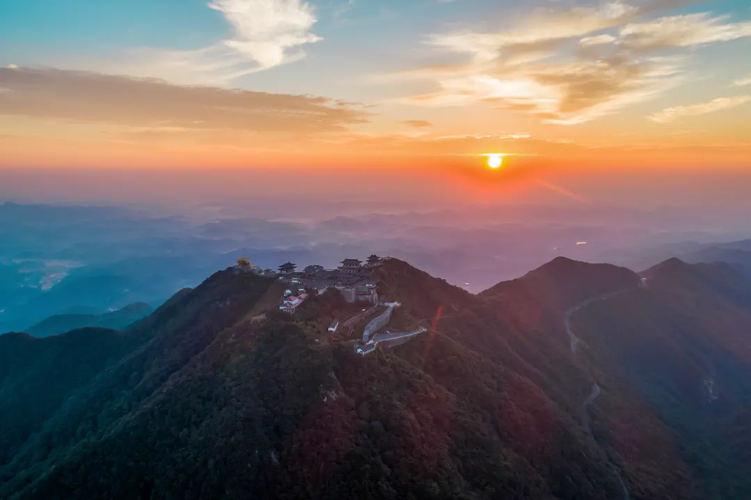 △大洪山晨曦。（图/视觉中国）