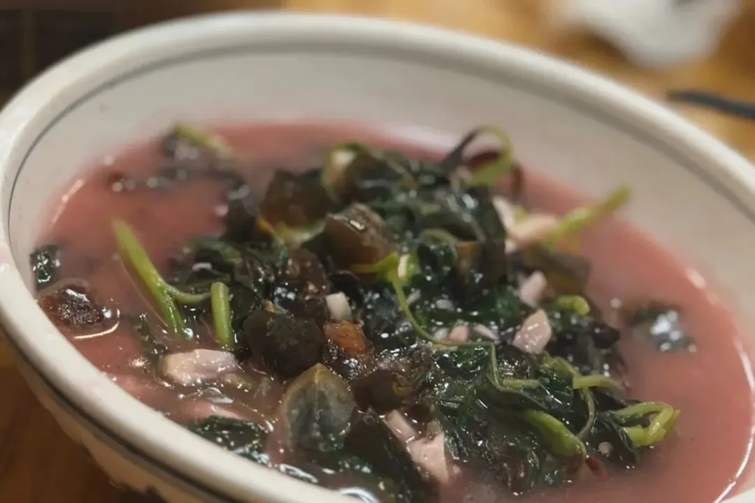 避暑+嗦粉，这座最被低估的四线小城，来了就不想走