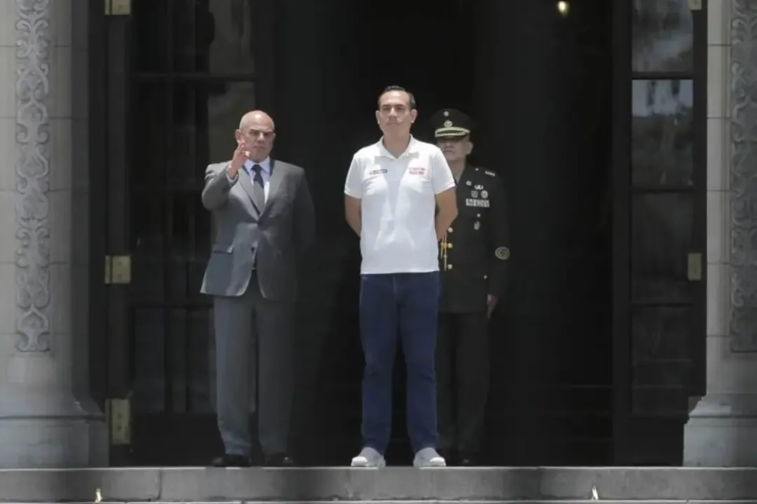 2��17�գ���³��ͳ����������ң�����������˹�С���������˹����³�������������е�����������ʽ�ϡ�