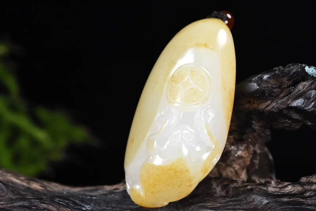 和田白玉和羊脂玉的区别在哪里？_凤凰网