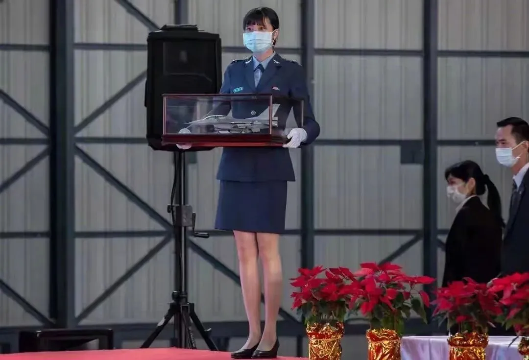 �Ʋ�������ž�������̨�������˴ξ����ͷ���Щ���źţ�