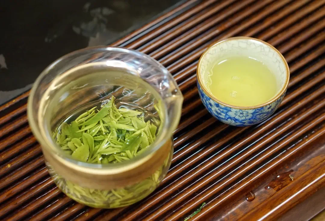 大茶场 重磅！2025明前茶，7位大师监制，春之味尽收杯中_凤凰网