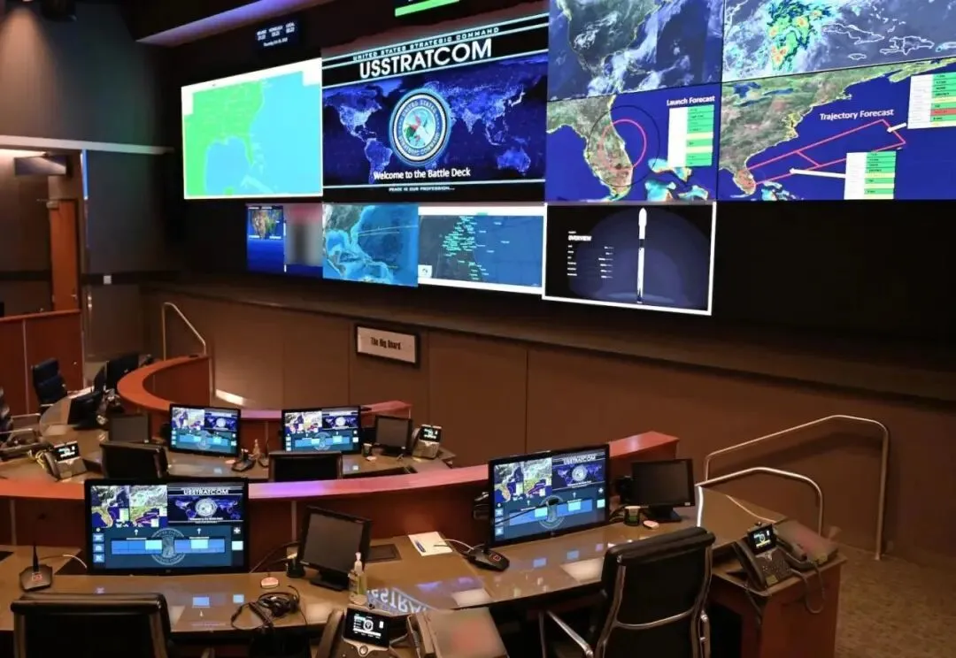 唐驳虎：美军突袭委内瑞拉，特朗普演都不演了