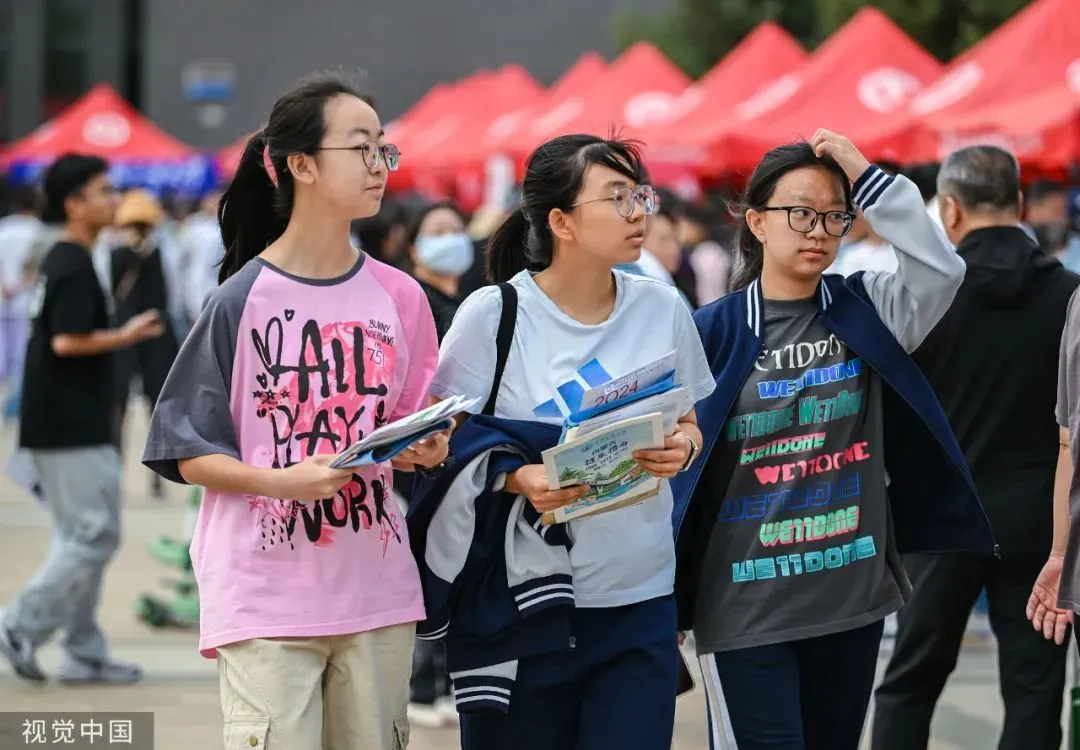 “我爸找的高考志愿规划师错过了填报时间”