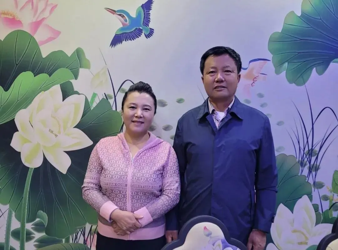 郑小东与妹妹郑小卉