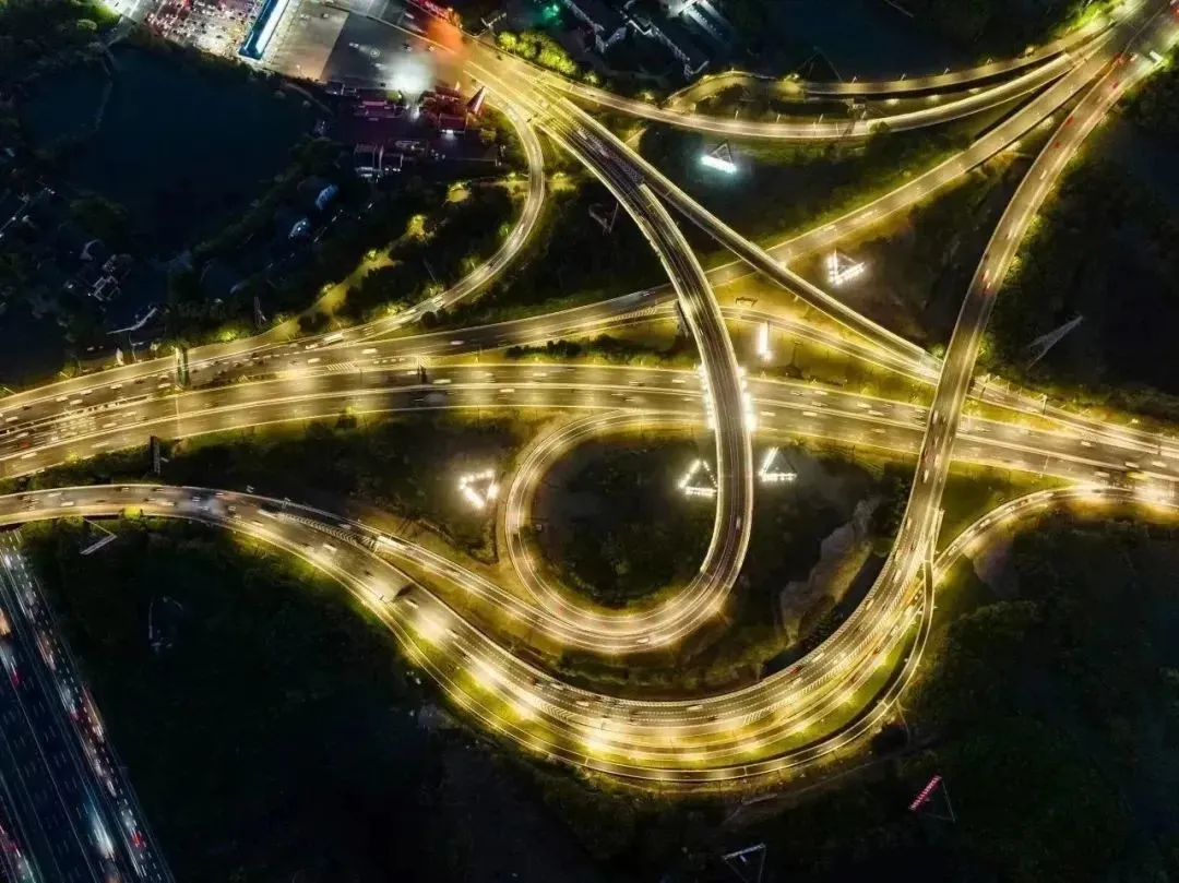 宁沪高速苏州东互通航拍/ 图虫创意