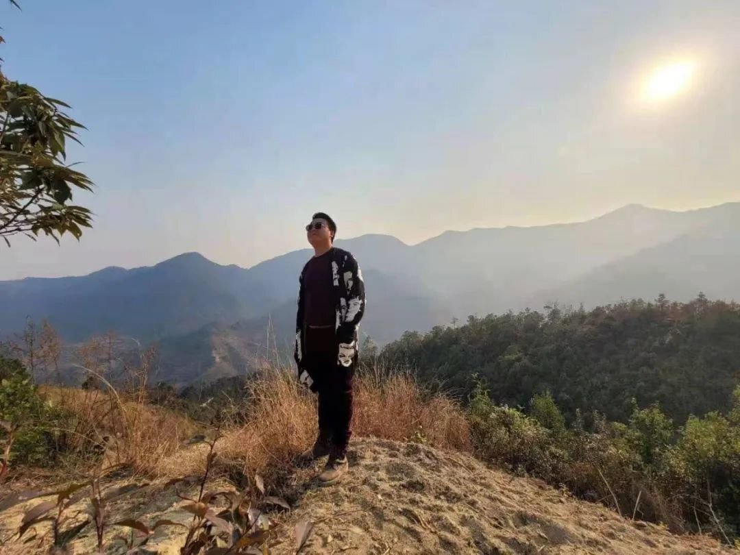 （刘楠鑫在家乡）