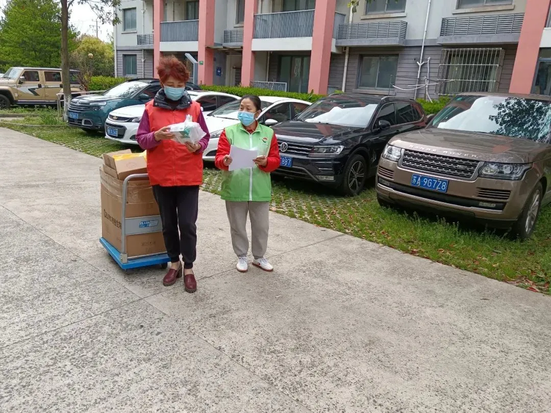 这些奋战在抗疫一线的妈妈们，她们的母亲节愿望是……-抗击疫情中的妈妈