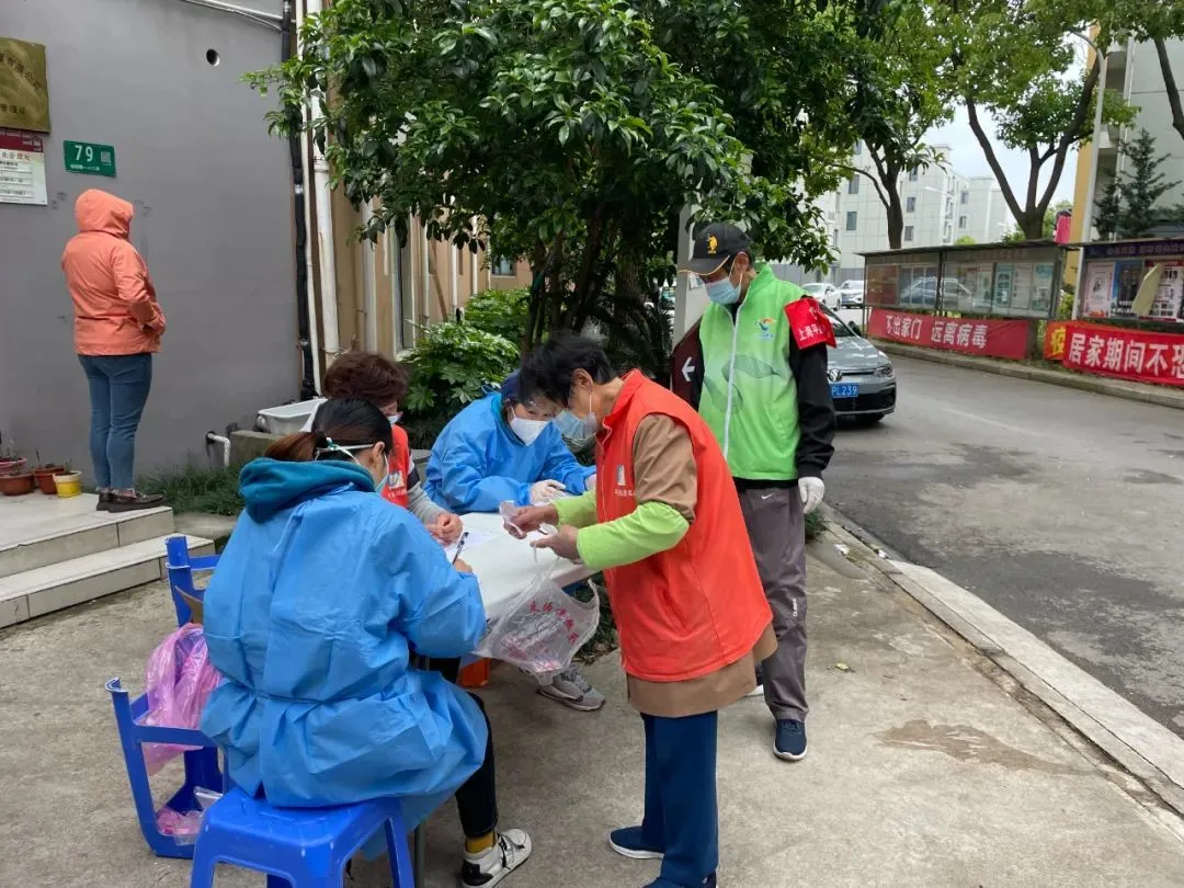 这些奋战在抗疫一线的妈妈们，她们的母亲节愿望是……-抗击疫情中的妈妈