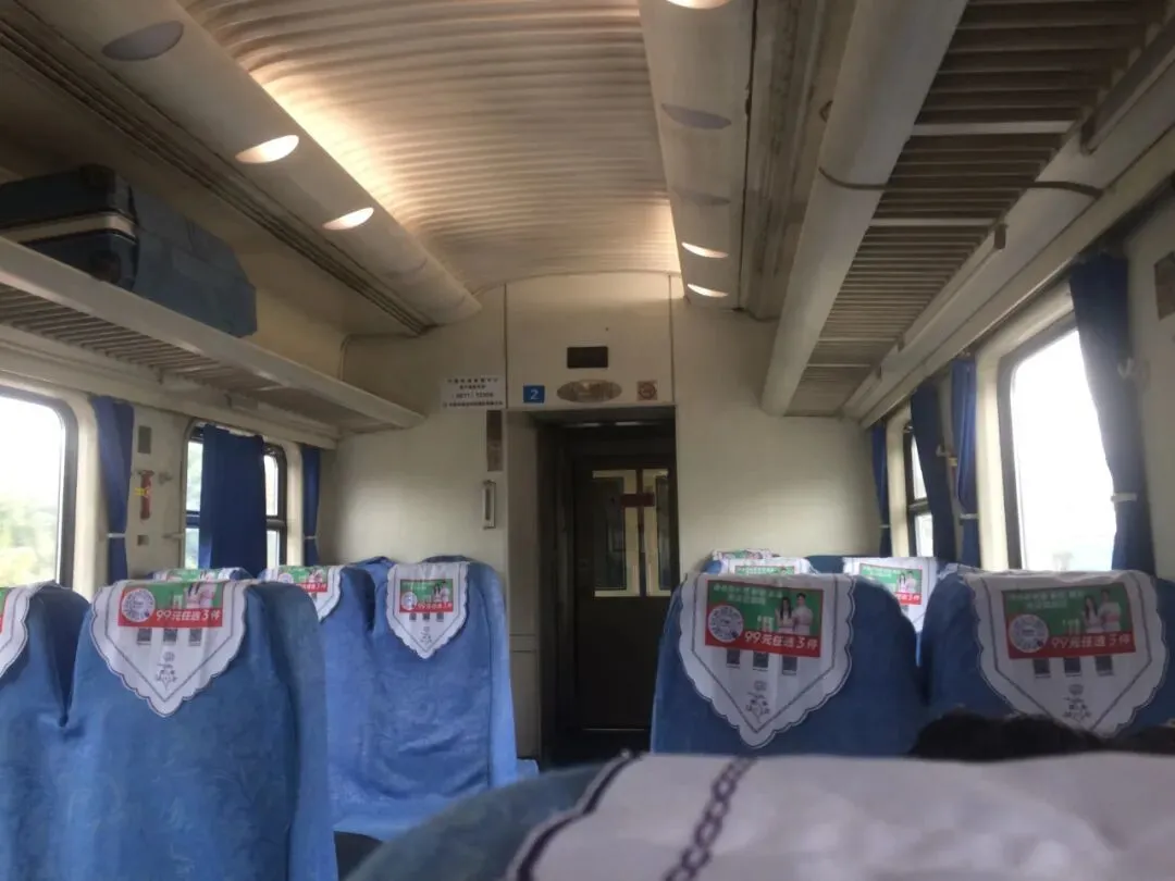 k字头火车内部。(图/作者拍摄)