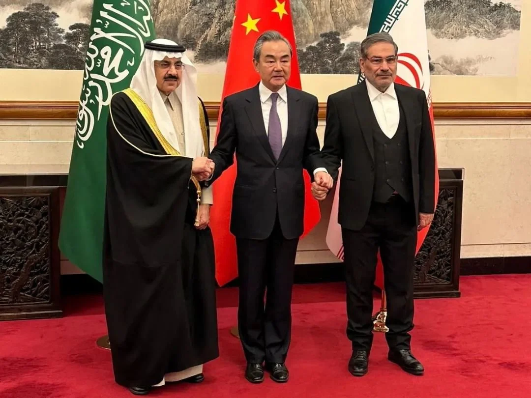 ▎3月10日晚，中国沙特伊朗在北京发表三方联合声明，沙特伊朗宣布同意恢复外交关系。