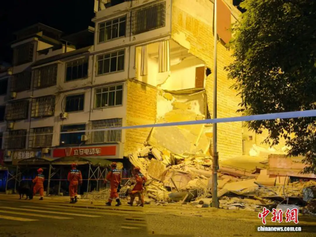 柳州13栋房屋被震倒:地震只是导火索,结构缺陷是元凶_快讯_第18张_纵横网 柳州13栋房屋被震倒:地震只是导火索,结构缺陷是元凶_https://www.izongheng.net_快讯_第18张