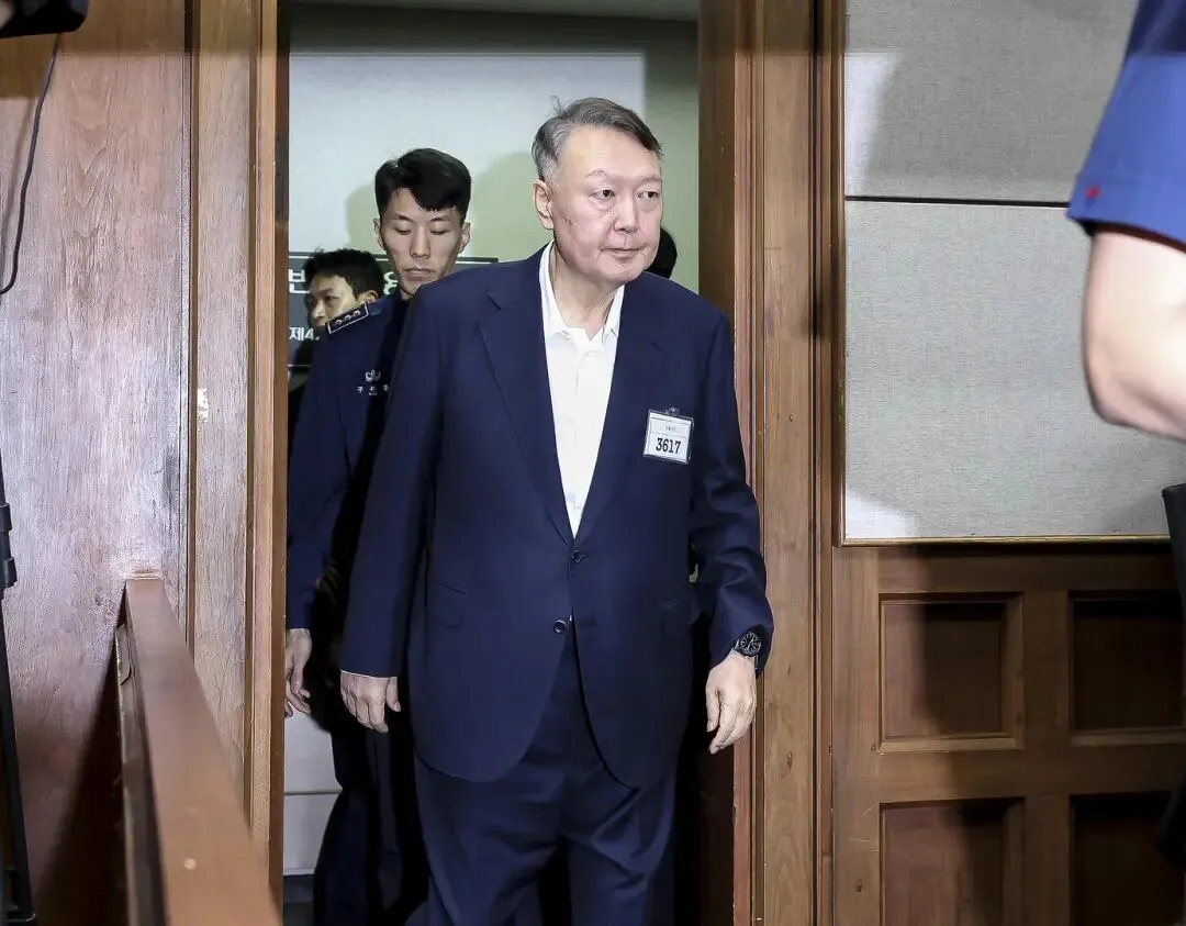 金建希被指收项链,金乌龟等,并帮他人买官卖官