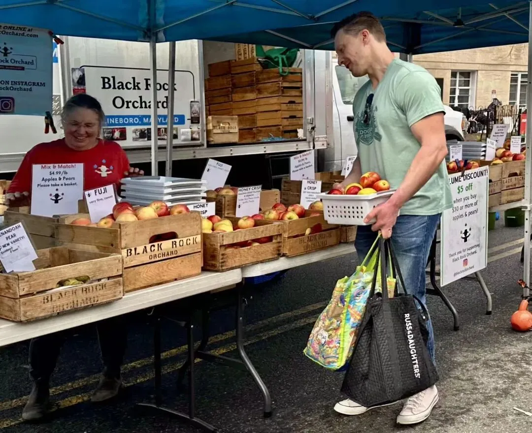 如果伊朗冲突推高能源价格，并蔓延至核心通胀，通胀仍将是美国经济的一个现实风险。 摄/金焱