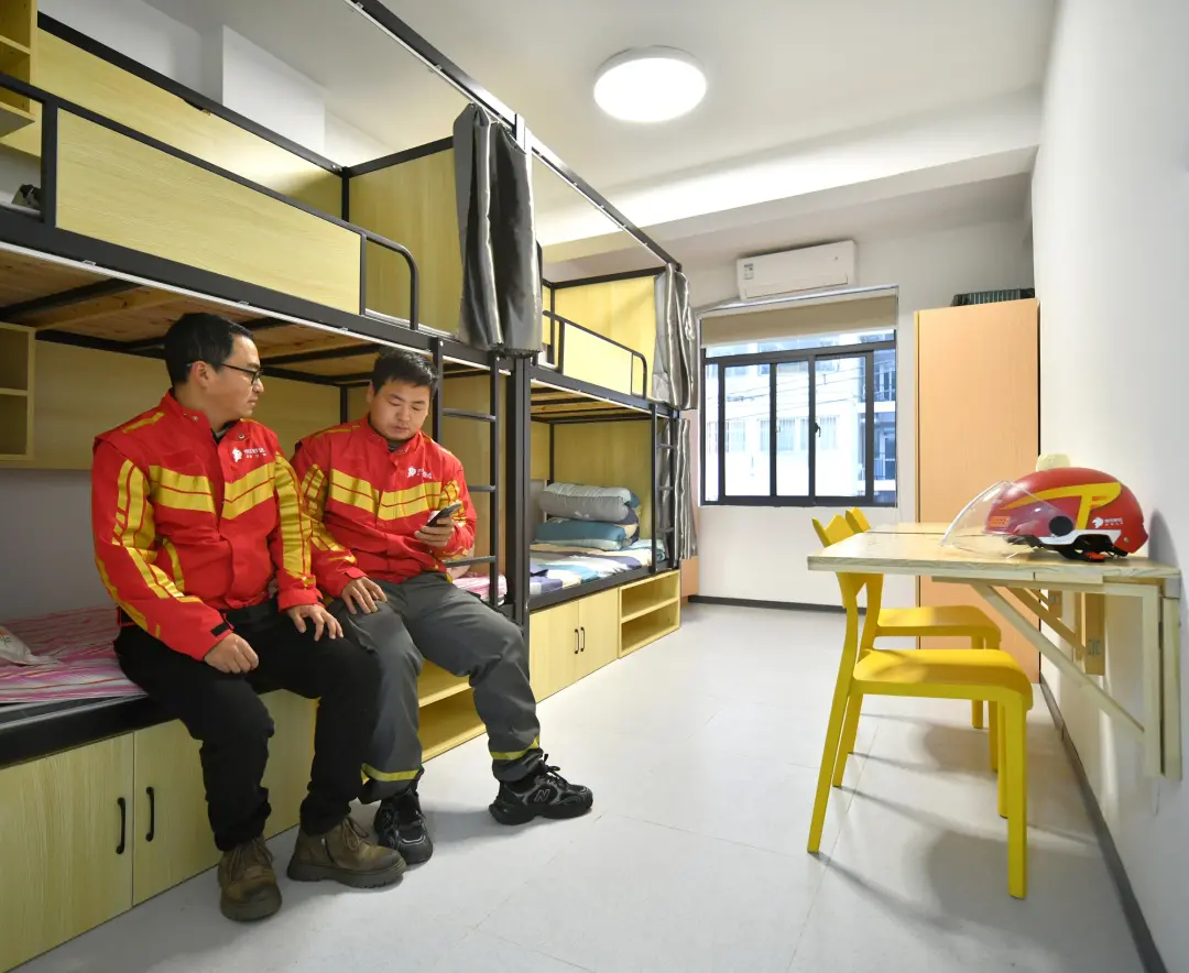 京东落地首个武汉“小哥之家” 一线骑手住进武昌中心区独栋公寓