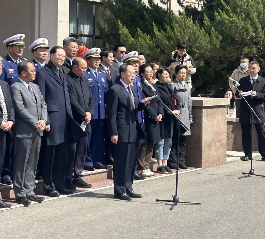 中国向缅甸提供1亿元救灾援助，派出两支救援队