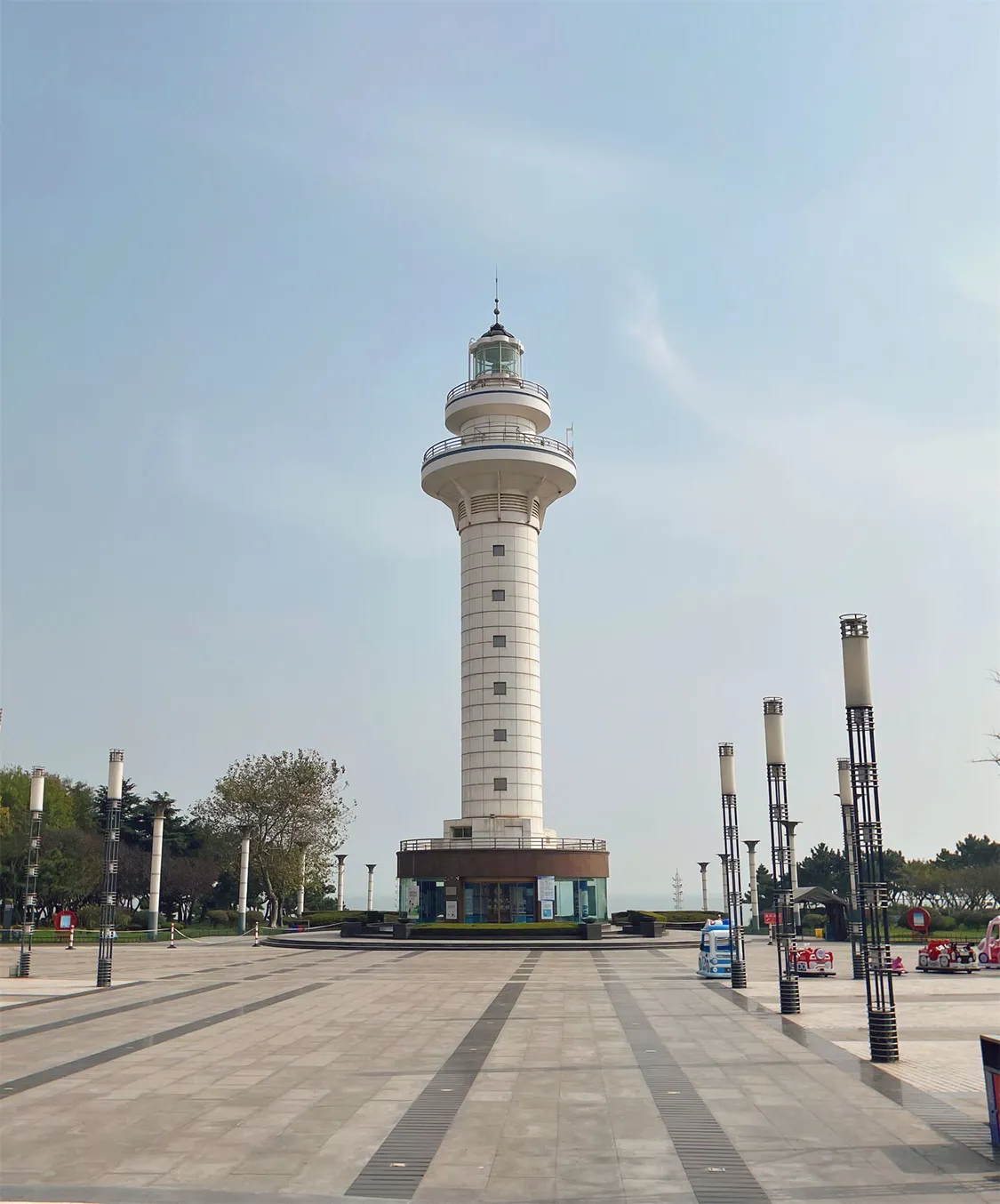 日照灯塔风景区旅游攻略，日照海岸线南端的看日出圣地(日照灯塔风景区在什么地方)