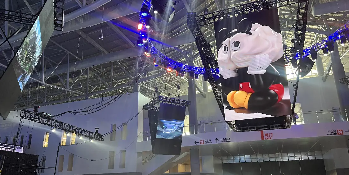 90后中国艺术家 ｜动脑子，是我与自己的对话