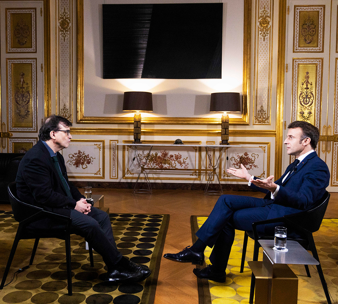 法国总统马克龙接受西班牙《国家报》的采访 图源：西班牙《国家报》