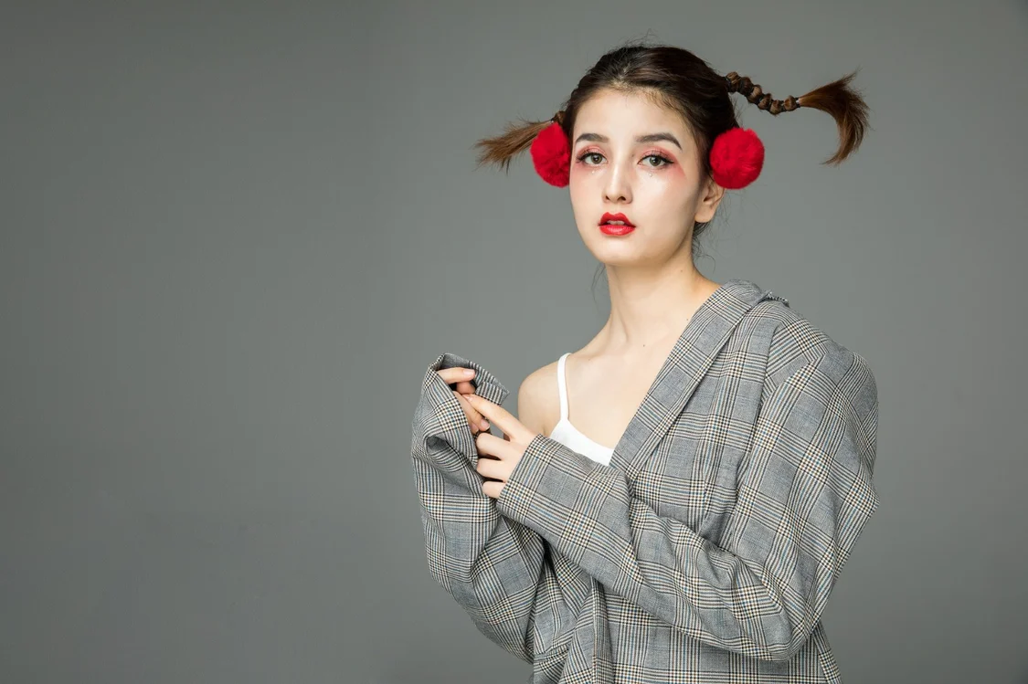 男朋友喜欢看暴露的美女图片，我要和他分手吗？-发现男朋友喜欢看美女该怎么办呢