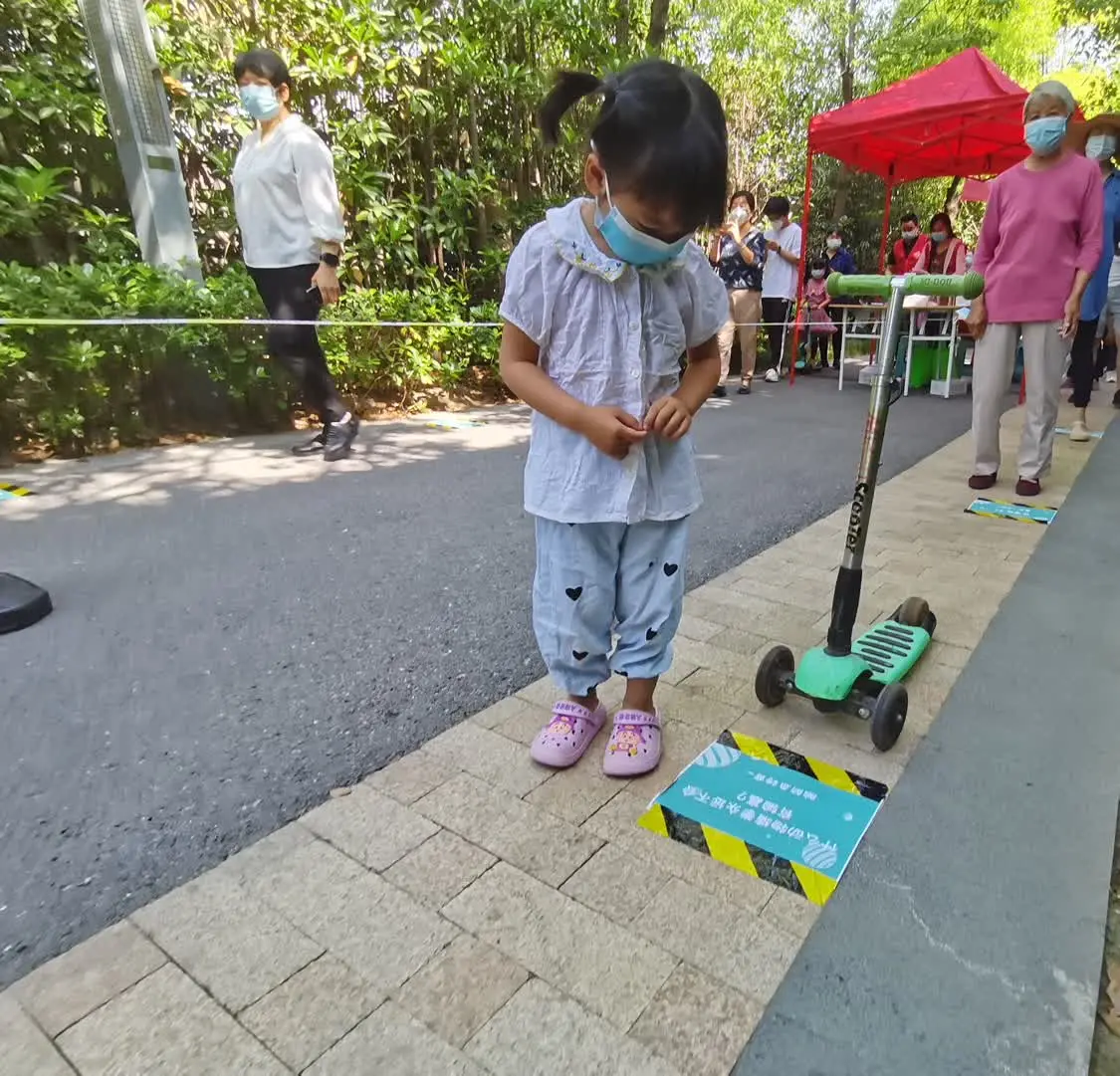 又是别人家的物业——核酸检测队列加入“脑筋急转弯”试题-物业服务核酸检测