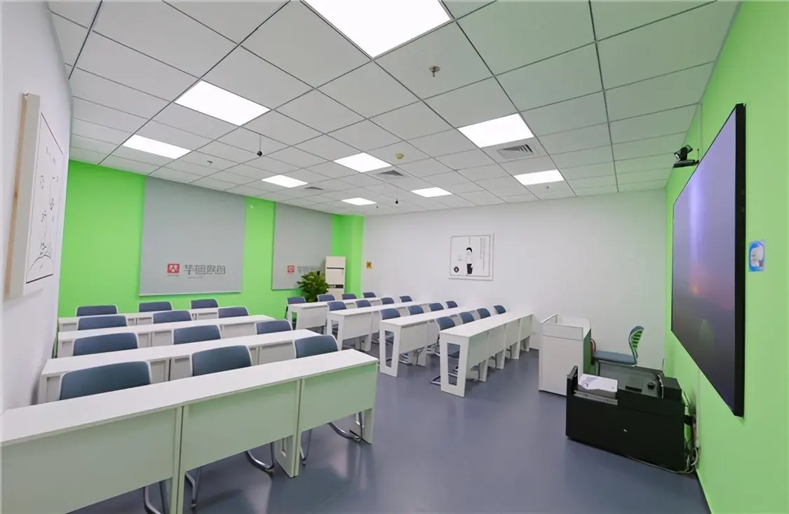 华图教育：超千万人报考教师资格证 教师职业“新”分析（学到了吗）华图的教资资料怎么那么便宜，