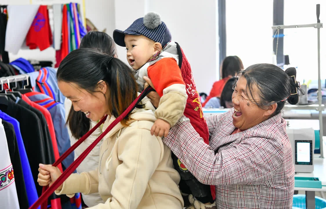 （奋斗百年路 启航新征程·巩固拓展脱贫攻坚成果·图文互动）告别苦瘠　再启新程——中国最后九个脱贫县巩固振兴周年观察-巩固拓展脱贫攻坚成果主要干什么