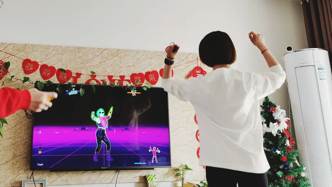 独乐乐不如众乐乐，过年和家人朋友玩儿这些游戏准没错-游戏攻略礼包下载 安卓苹果手游排行榜 好游戏尽在春天手游网