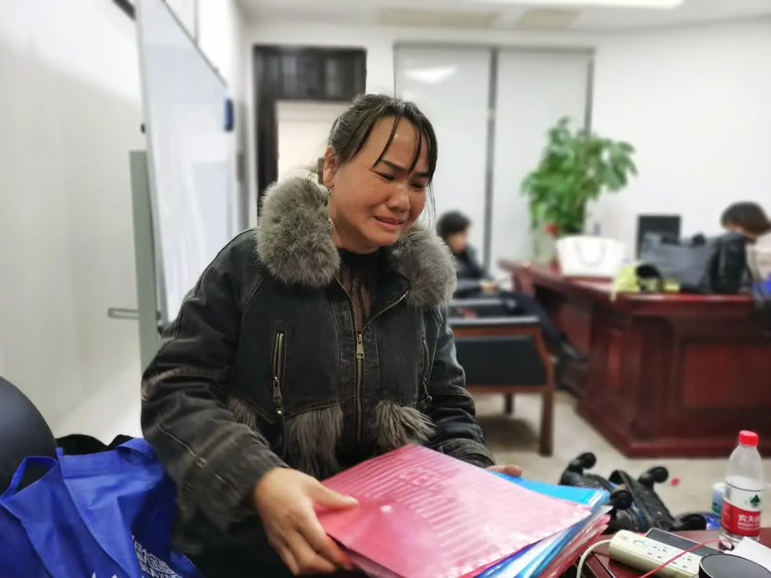 盛大金禧老板盘继彪失联:公司未兑付投资者资金或超百亿(图6) 唐芙莲称她和家人投资的本金过百万。