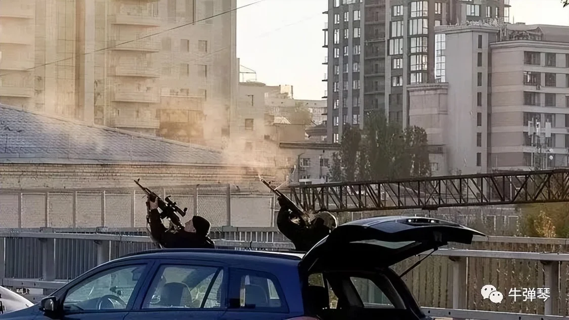 ����ս�������¶��� Ԥʾ������һ�����µ�δ��