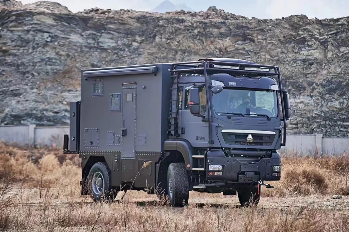 新重汽豪沃4X4越野房车全国售后电话-中国重汽豪沃房车视频