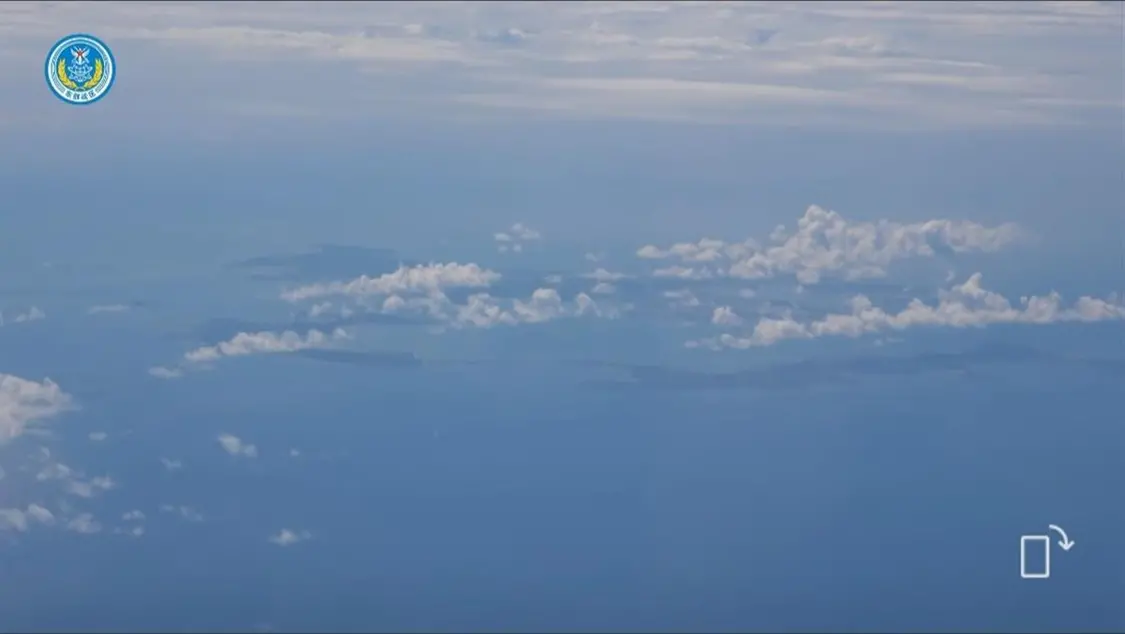 俯瞰澎湖列岛图（图片来源：东部战区微信公众号）